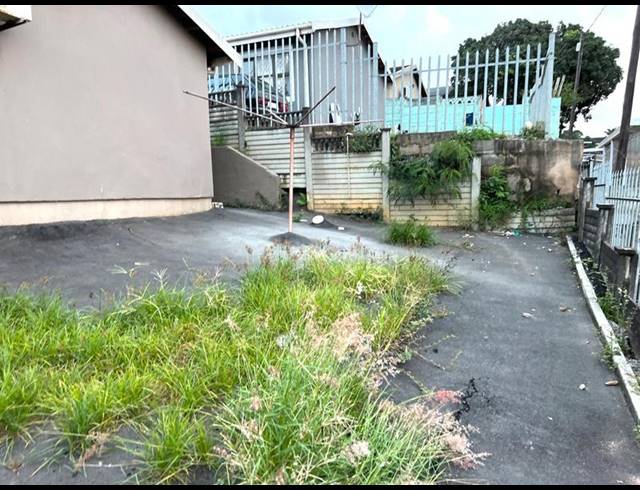 3 BEDROOM HOUSE FOR SALE IN NEWLANDS WEST